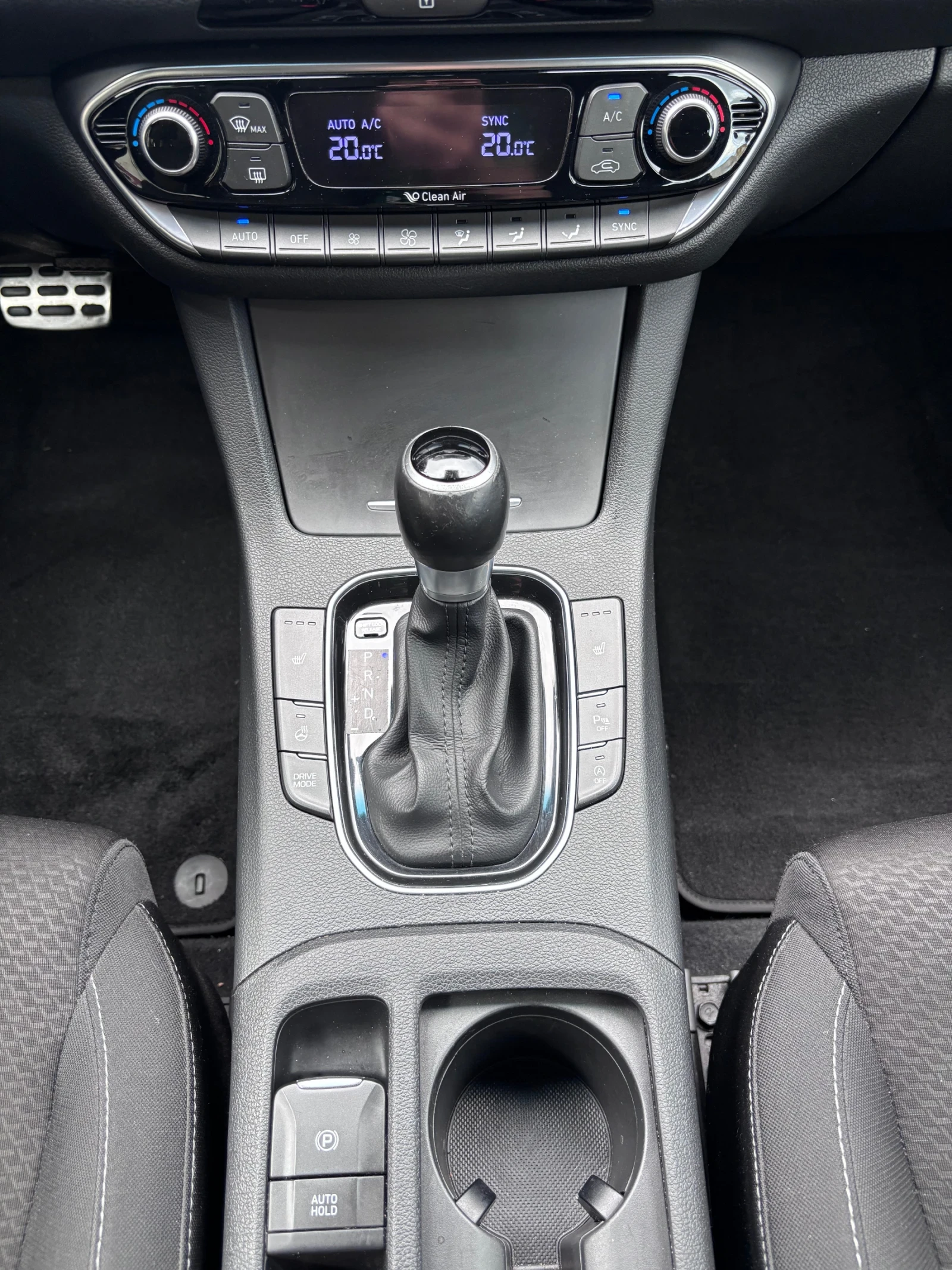 Hyundai I30 1.4 , снимка 11 - Автомобили и джипове - 54746240