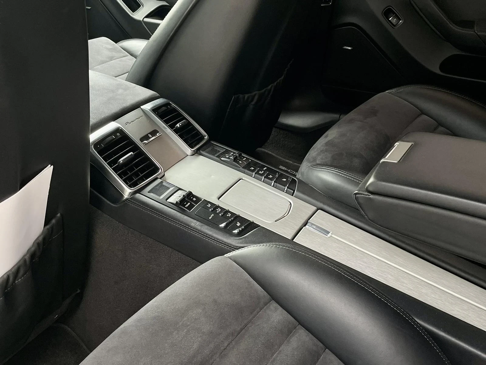 Porsche Panamera GTS, снимка 15 - Автомобили и джипове - 54895941