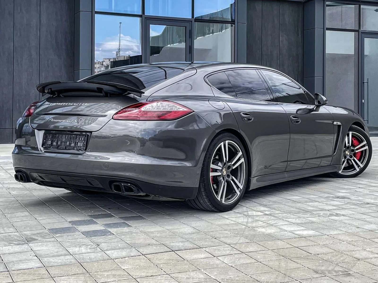 Porsche Panamera GTS, снимка 10 - Автомобили и джипове - 54895941