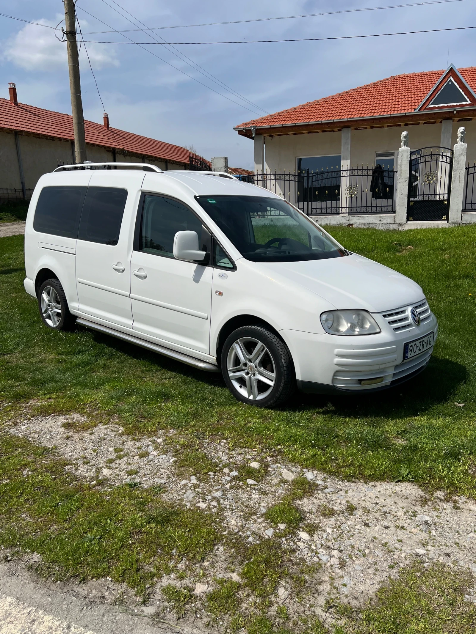 VW Caddy, снимка 2 - Автомобили и джипове - 54930134