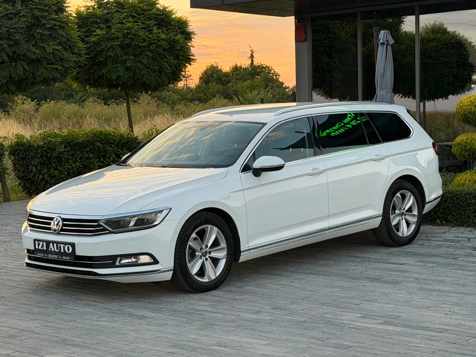 VW Passat 2.0TDI/190/DIGITAL/DISTRONIC/PARK ASSIST/LIZING