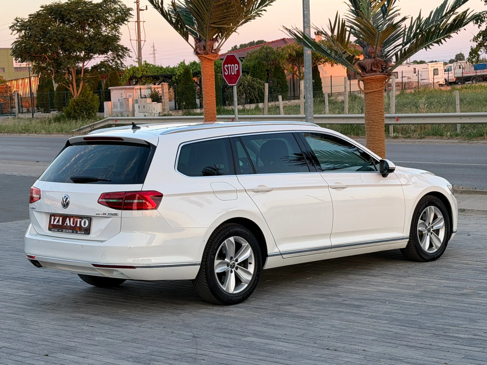 VW Passat 2.0TDI/190/DIGITAL/DISTRONIC/PARK ASSIST/LIZING, снимка 5 - Автомобили и джипове - 55144586