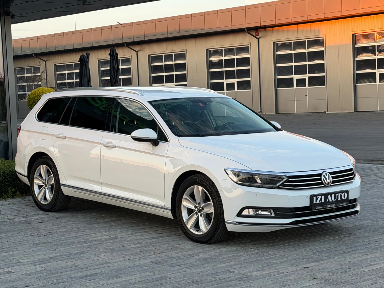 VW Passat 2.0TDI/190/DIGITAL/DISTRONIC/PARK ASSIST/LIZING, снимка 2 - Автомобили и джипове - 55144586