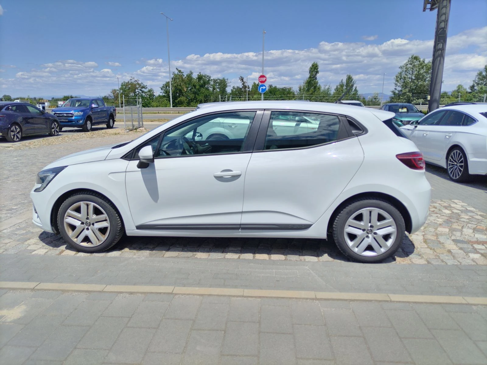 Renault Clio 1.0 TCe/ 90 к.с., снимка 7 - Автомобили и джипове - 55262042