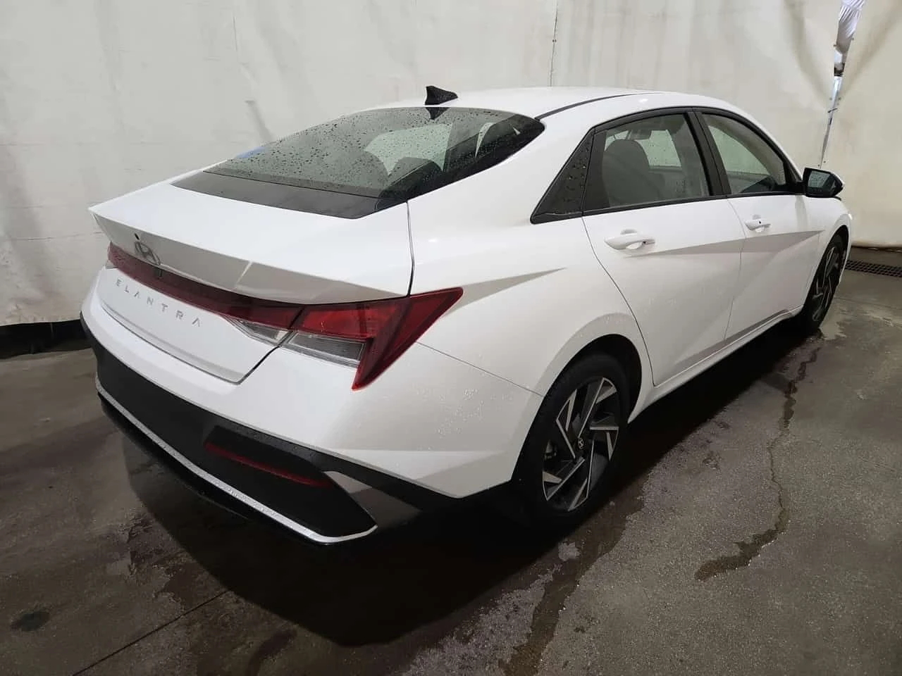 Hyundai Elantra * PREFERRED * CARFAX * ����� �� ����������� | Mobile.bg � ����������� 3
