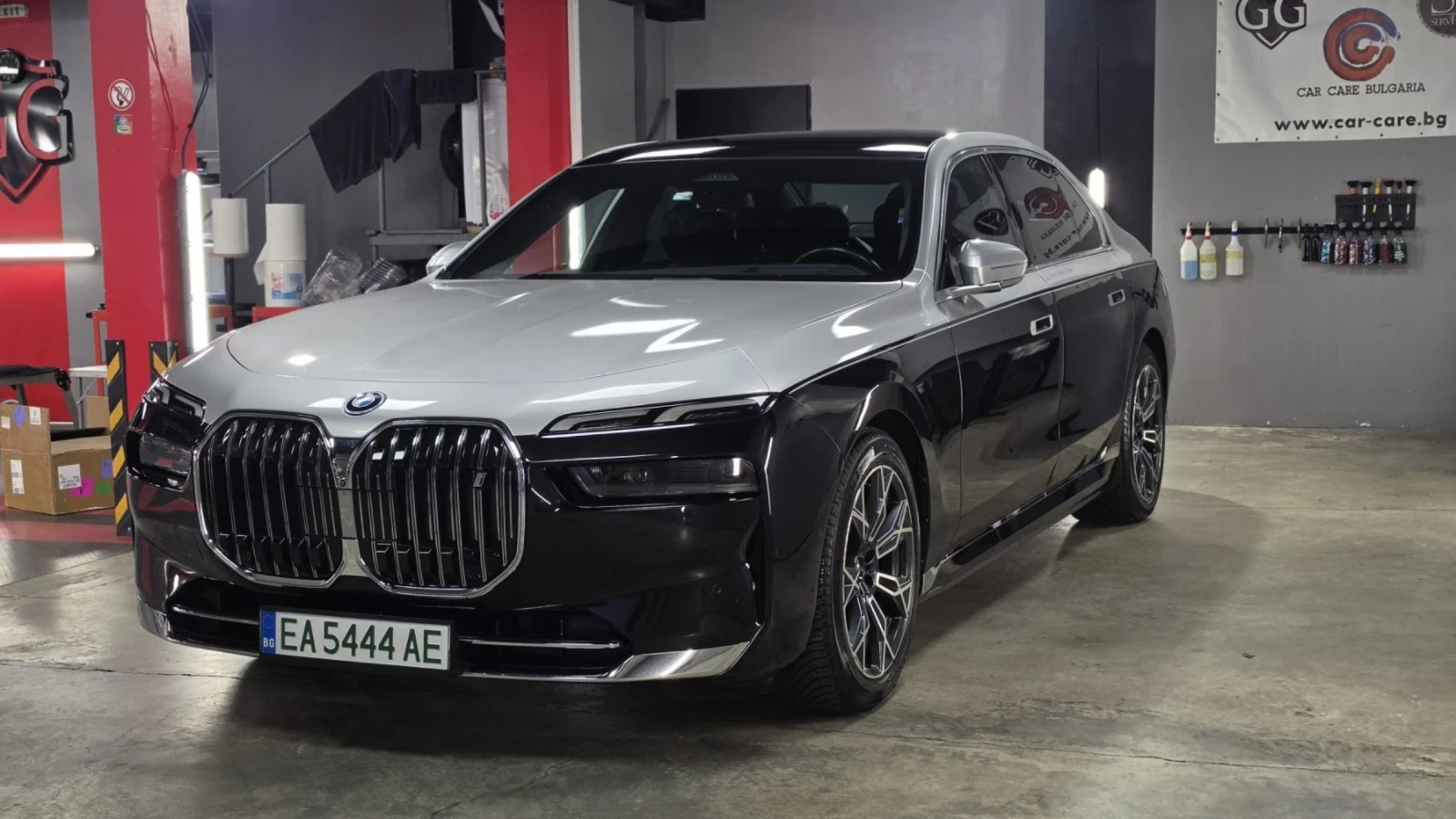 BMW i7 Xdrive 60, Theater, HUD, 4x4, снимка 3 - Автомобили и джипове - 55744032