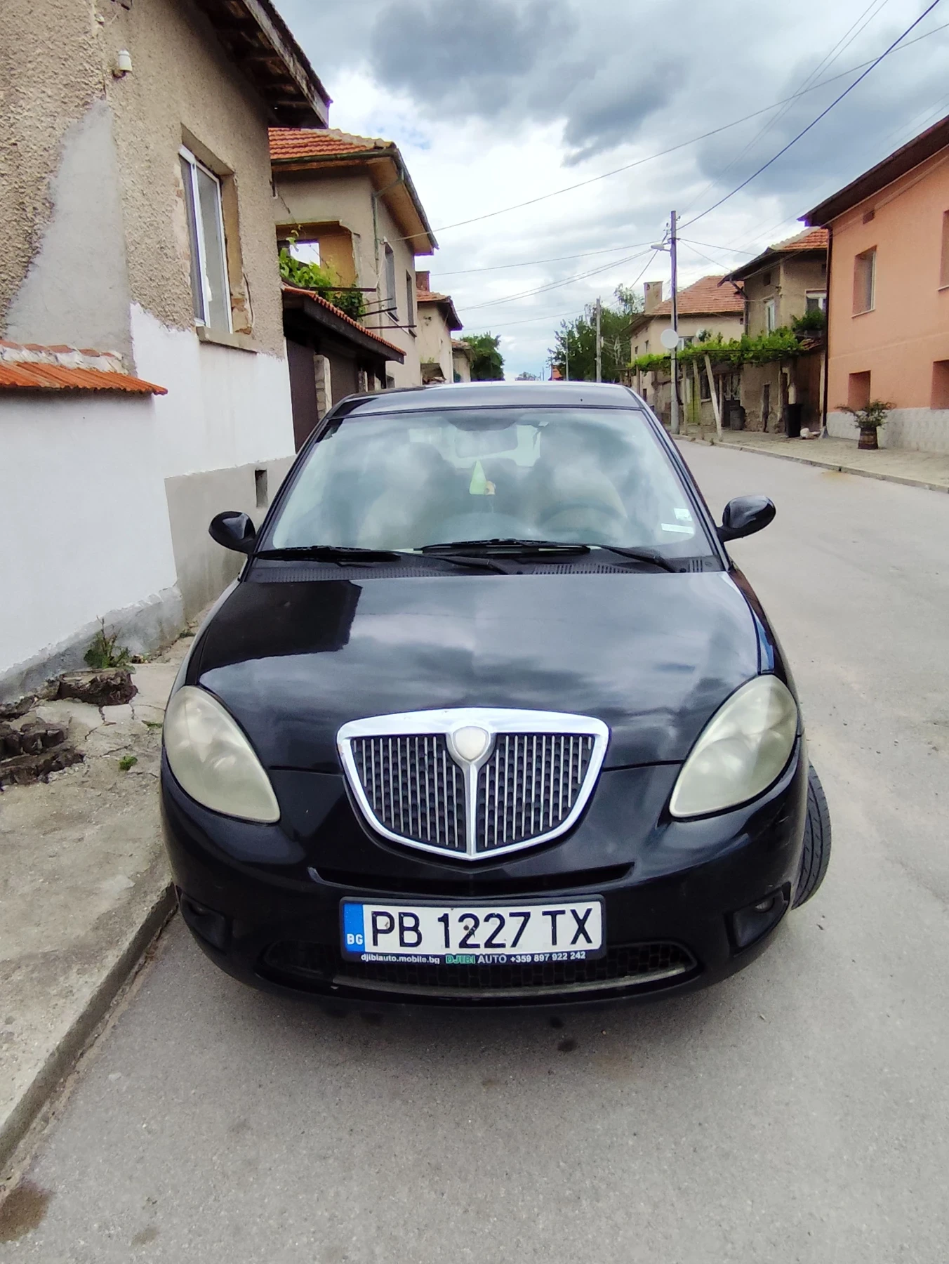 Lancia Ypsilon 1.3 мултиджет , снимка 9 - Автомобили и джипове - 55827210