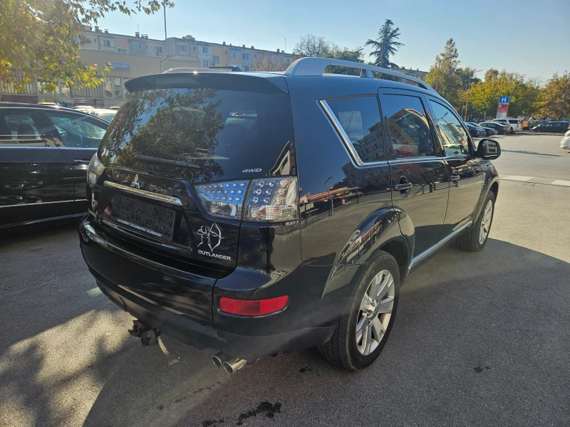 Mitsubishi Outlander 2.2DID 7места, снимка 6 - Автомобили и джипове - 47924346