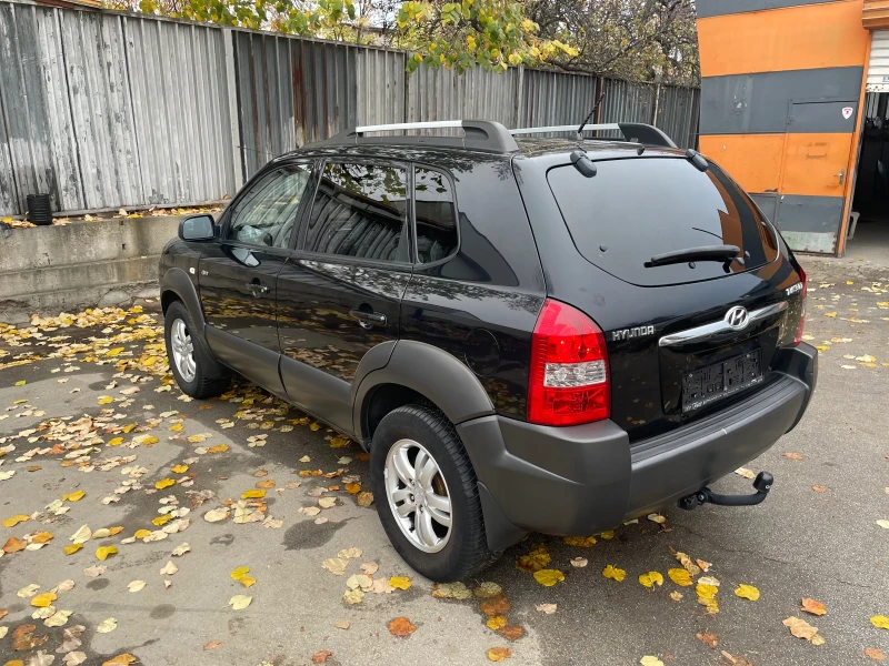 Hyundai Tucson 2.0 Бензин 4х4, снимка 3 - Автомобили и джипове - 48206400