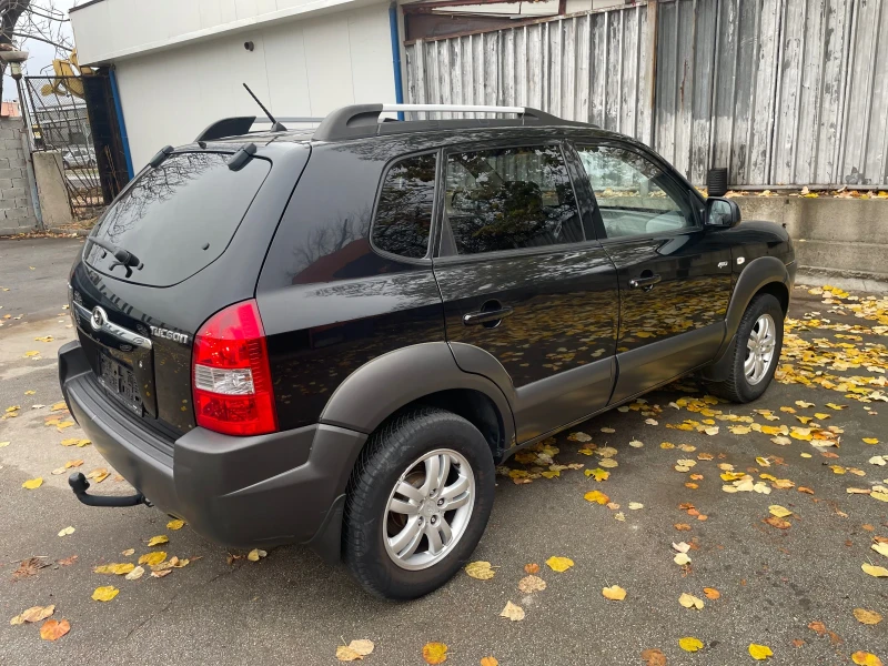 Hyundai Tucson 2.0 Бензин 4х4, снимка 2 - Автомобили и джипове - 48206400