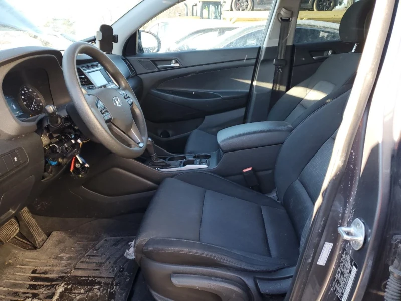 Hyundai Tucson, снимка 7 - Автомобили и джипове - 49290884