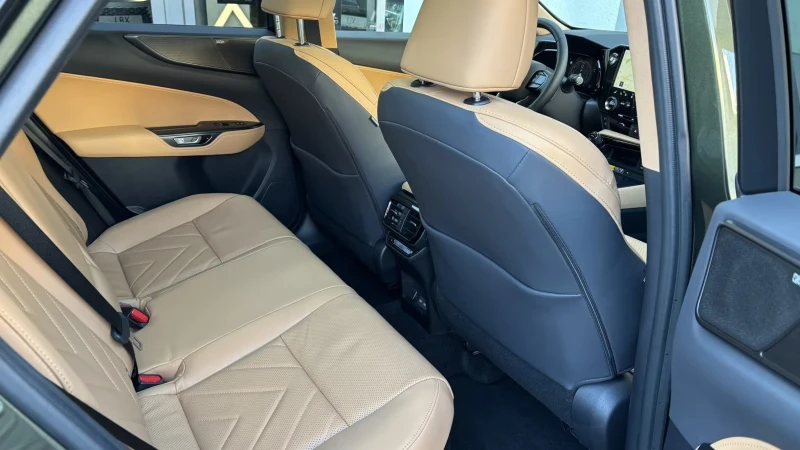 Lexus NX 350h LUXURY/243HP/PANO/360/MEMO/M.LEVINSON/HUD/735g, снимка 13 - Автомобили и джипове - 53285161