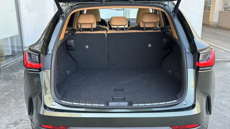 Lexus NX 350h LUXURY/243HP/PANO/360/MEMO/M.LEVINSON/HUD/735g, снимка 14 - Автомобили и джипове - 53285161