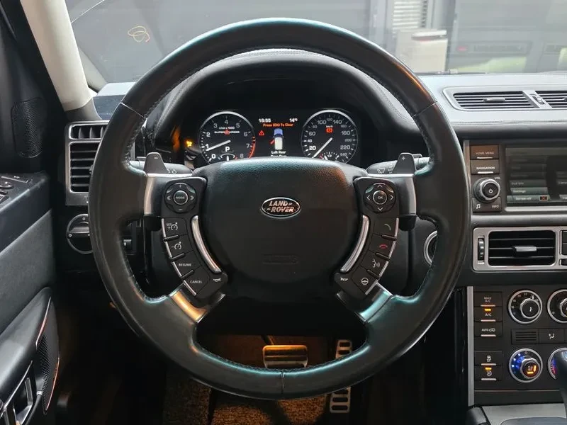 Land Rover Range rover 4.4, снимка 13 - Автомобили и джипове - 54504242