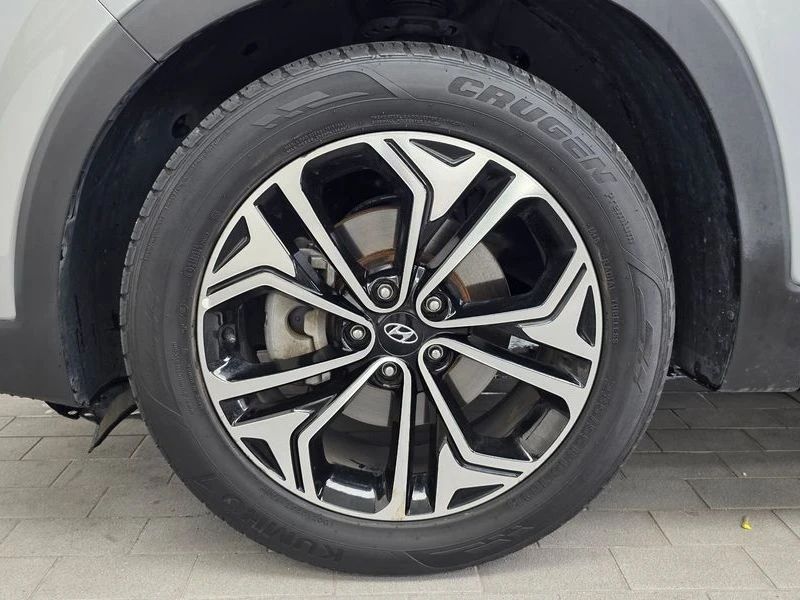 Hyundai Santa fe Diesel 2.2 4WD| 200к.с.| ВКЛ.ТЕХНОТЕСТ, снимка 5 - Автомобили и джипове - 55616183