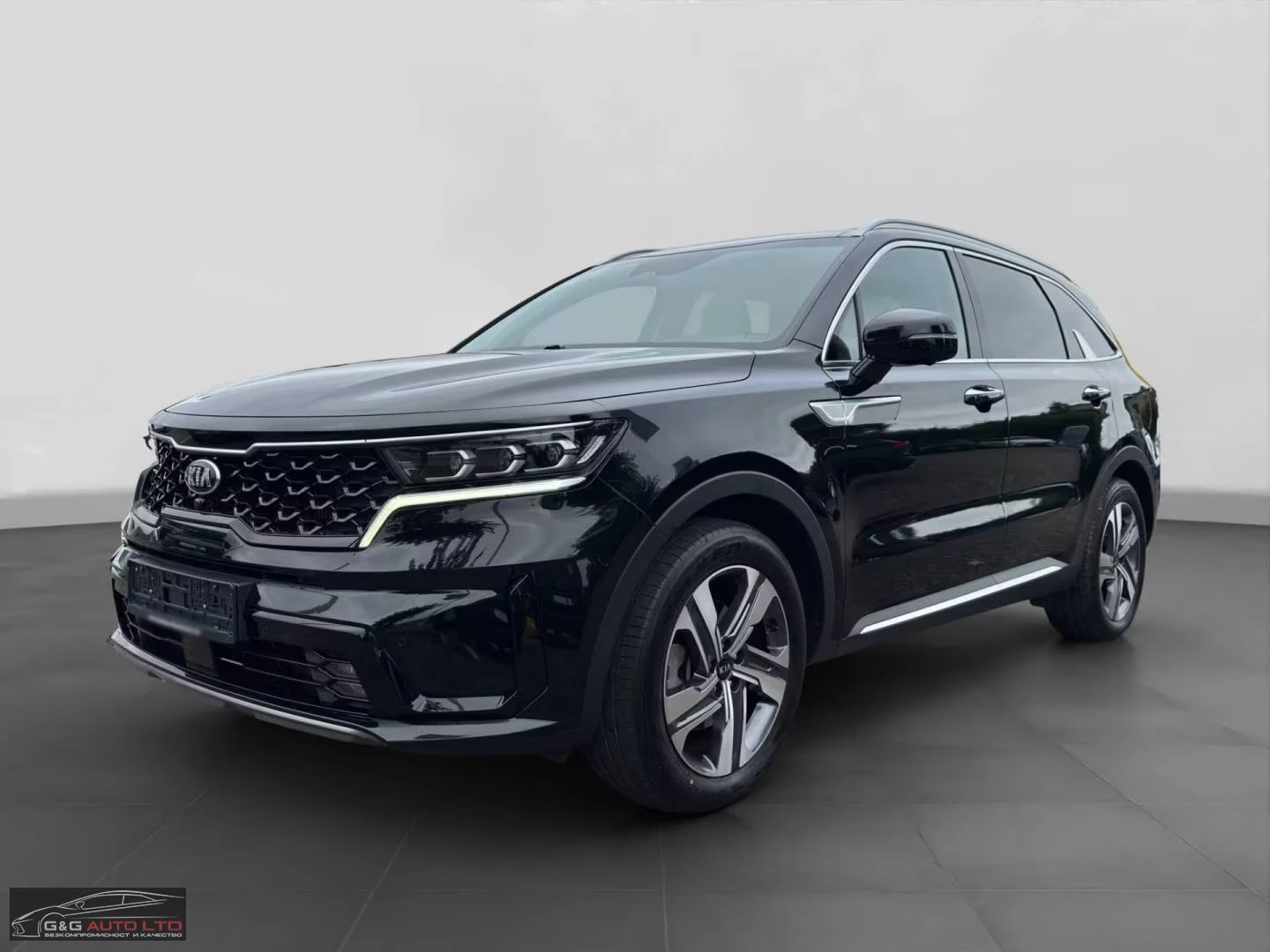 Kia Sorento 1.6PHEV/265HP/PLATINUM/360/PANO/4X4/AMBI/771v, снимка 1