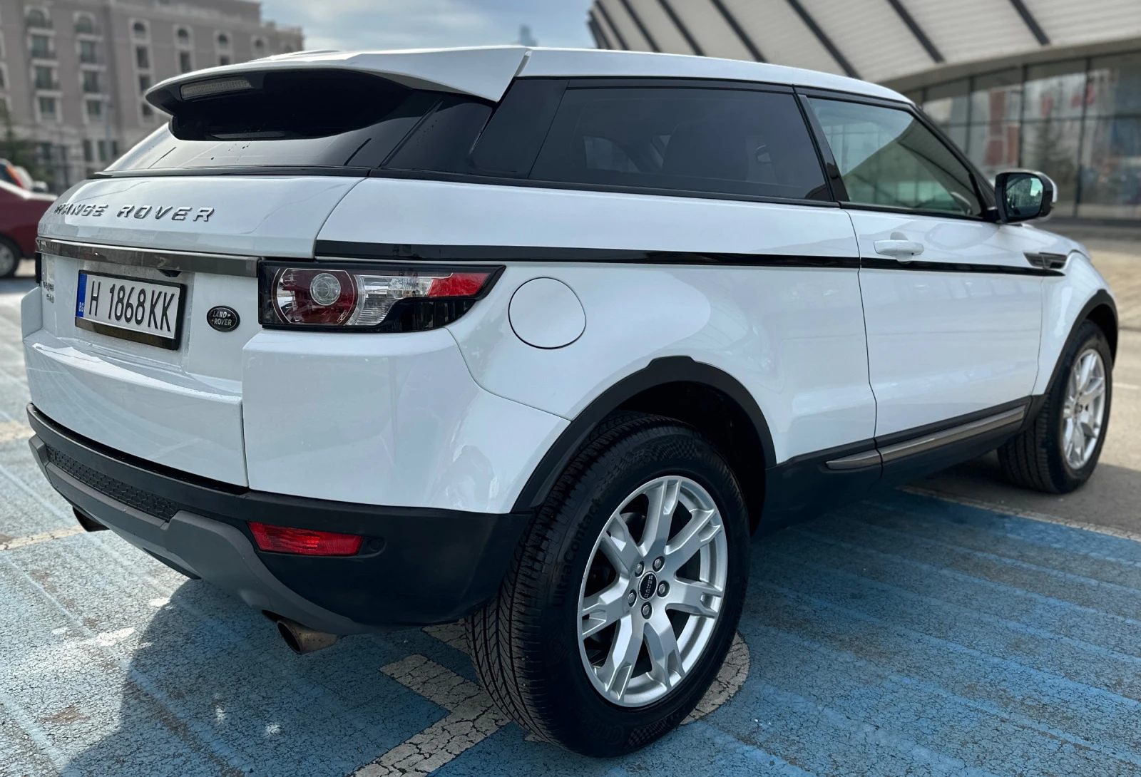 Land Rover Evoque 2.0 Бензин Нов Внос - изображение 4