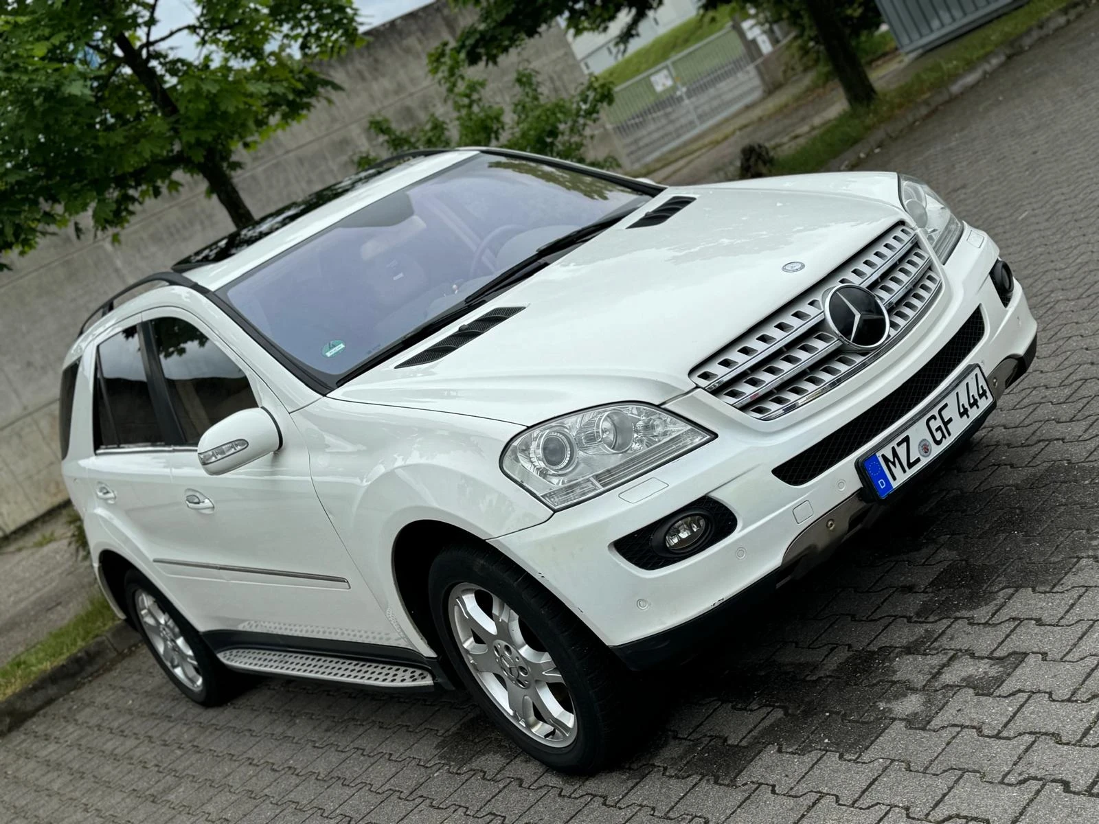 Mercedes-Benz ML 320  - изображение 2