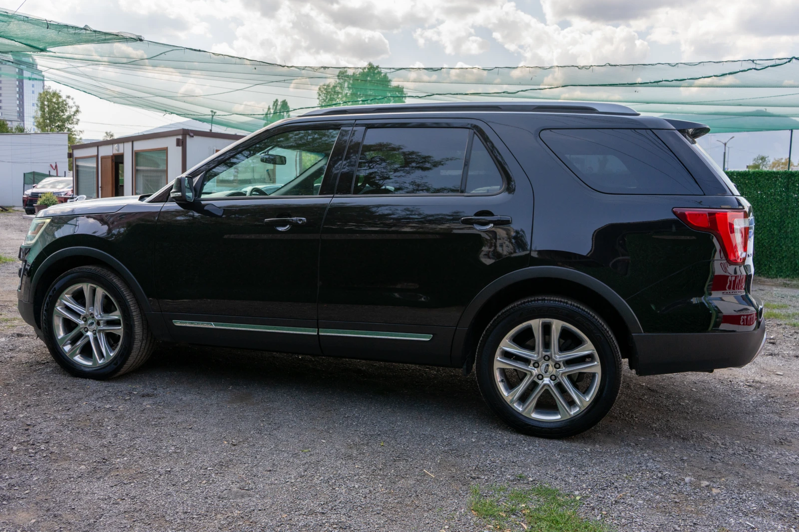 Ford Explorer 3.5 XLT 4WD - изображение 4