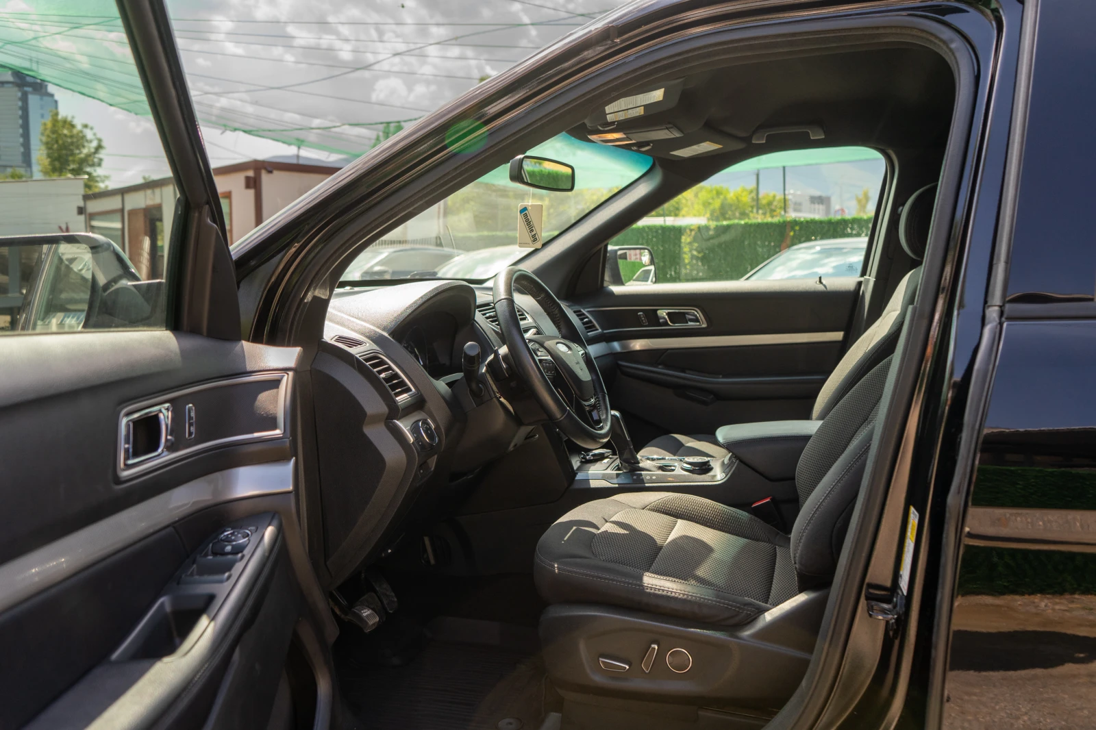 Ford Explorer 3.5 XLT 4WD - изображение 8