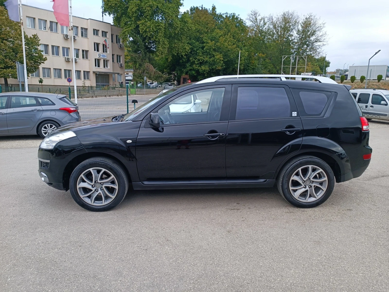 Citroen C-Crosser 2.4i-170кс-ШВЕЙЦАРИЯ-РЪЧКА-4Х4 - изображение 6