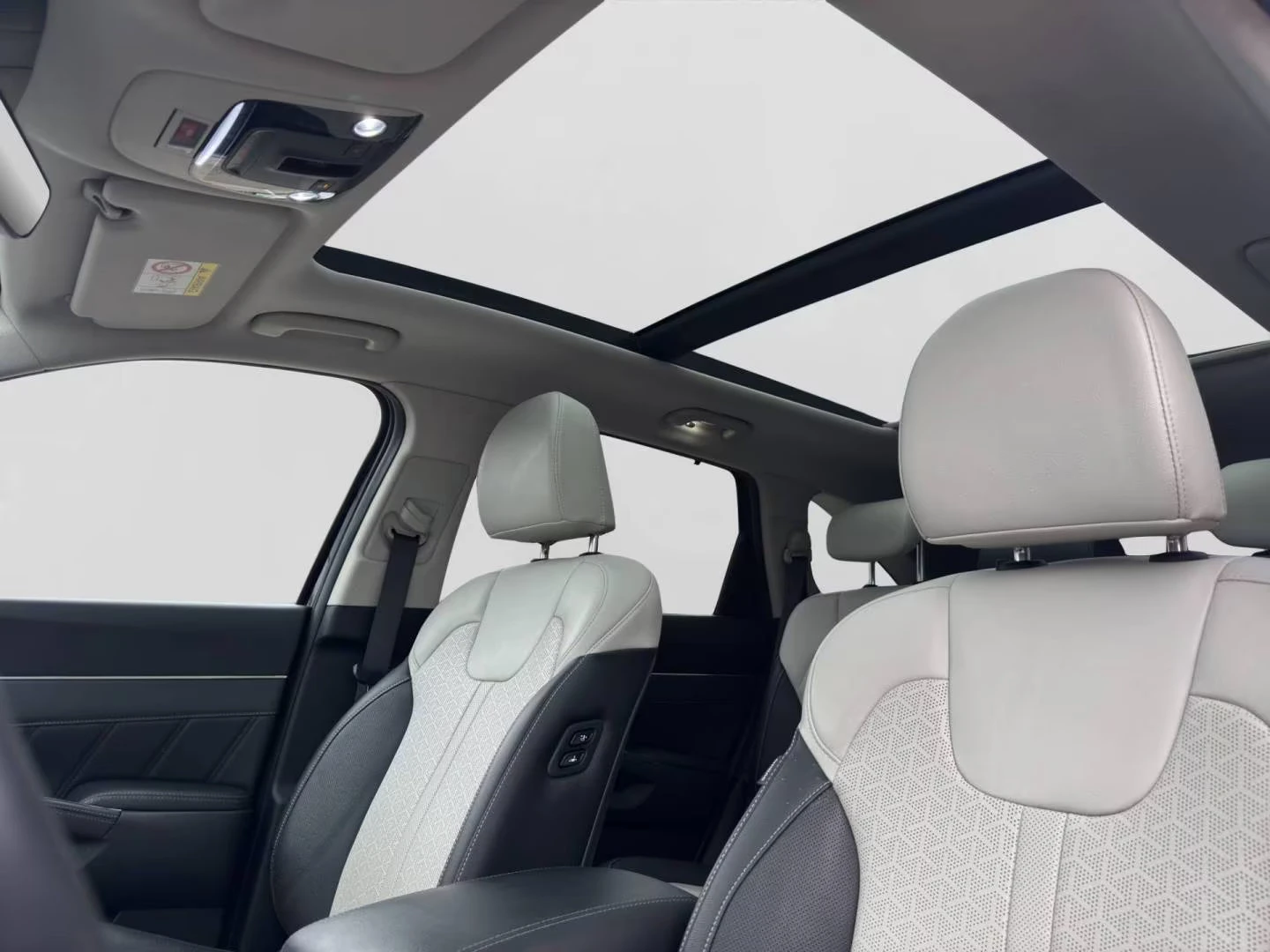 Kia Sorento 1.6PHEV/265HP/PLATINUM/360/PANO/4X4/AMBI/771v - изображение 10