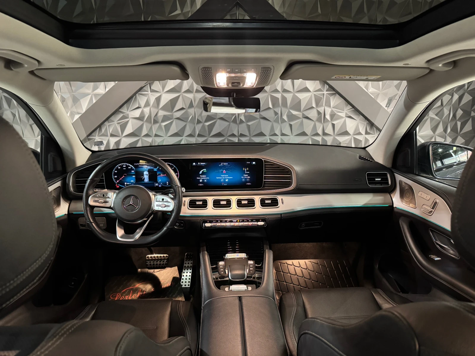Mercedes-Benz GLE 400 d 4 MATIC * FULL Екстри * AMG * BURMESTER * ПАНОРА - изображение 6