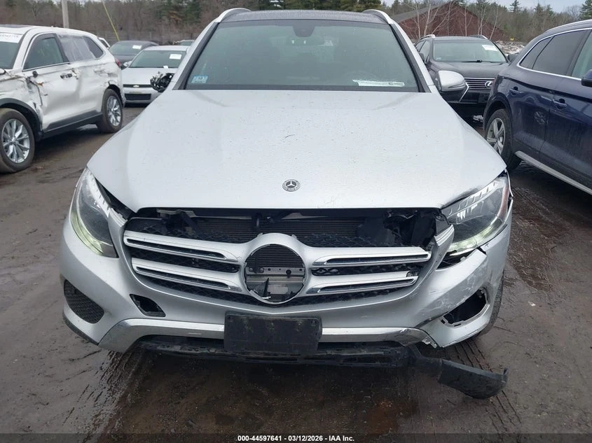 Mercedes-Benz GLC 300 2.0l 4Matic, снимка 12 - Автомобили и джипове - 54093892