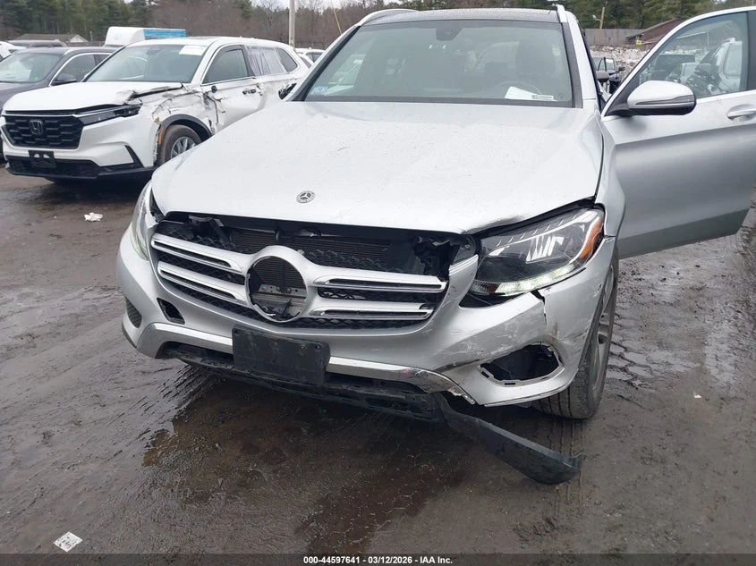 Mercedes-Benz GLC 300 2.0l 4Matic, снимка 6 - Автомобили и джипове - 54093892