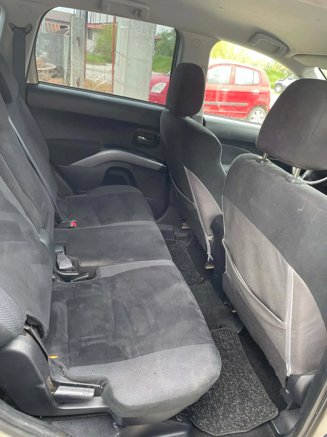Mitsubishi Outlander, снимка 4 - Автомобили и джипове - 54467379
