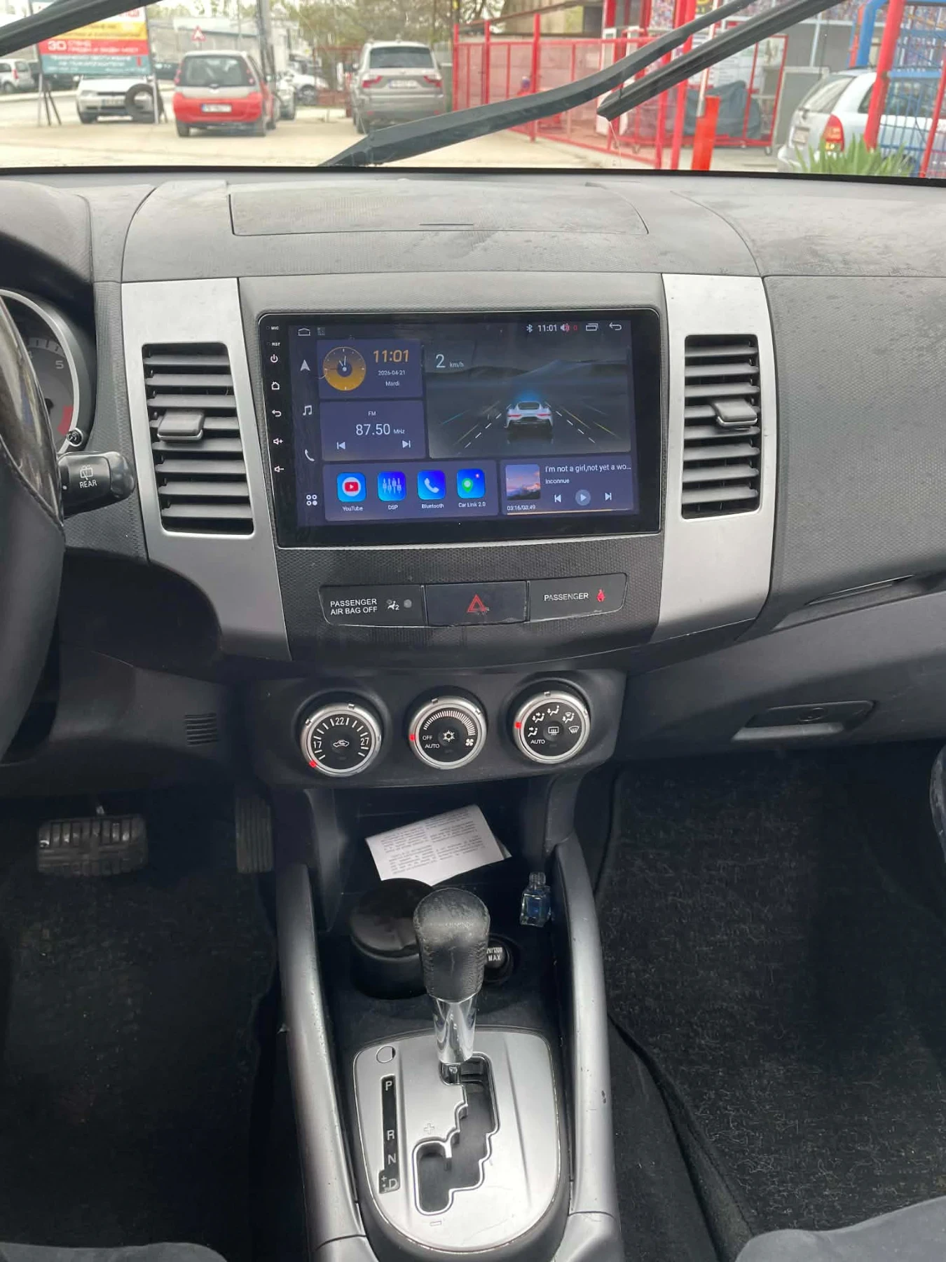Mitsubishi Outlander, снимка 6 - Автомобили и джипове - 54467379
