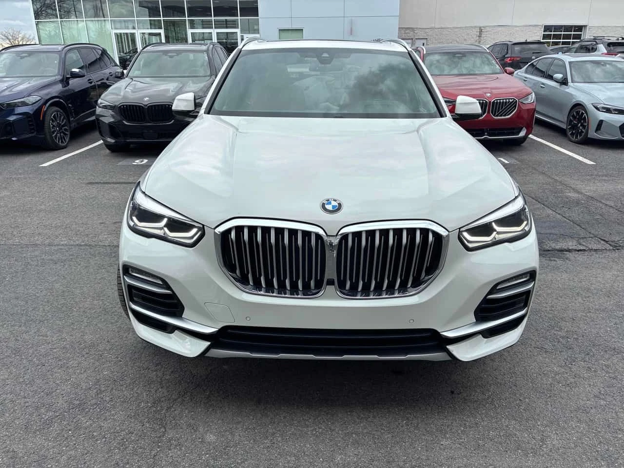 BMW X5 xDrive40i/ПАНОРАМА/360/ВТОРИ ГУМИ И ДЖАНТИ/OT BMW, снимка 2 - Автомобили и джипове - 54492933