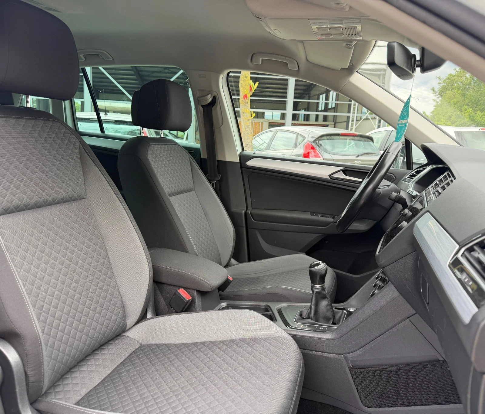 VW Tiguan 1.6Tdi/Led/Navi/115ps | Mobile.bg � ����������� 14