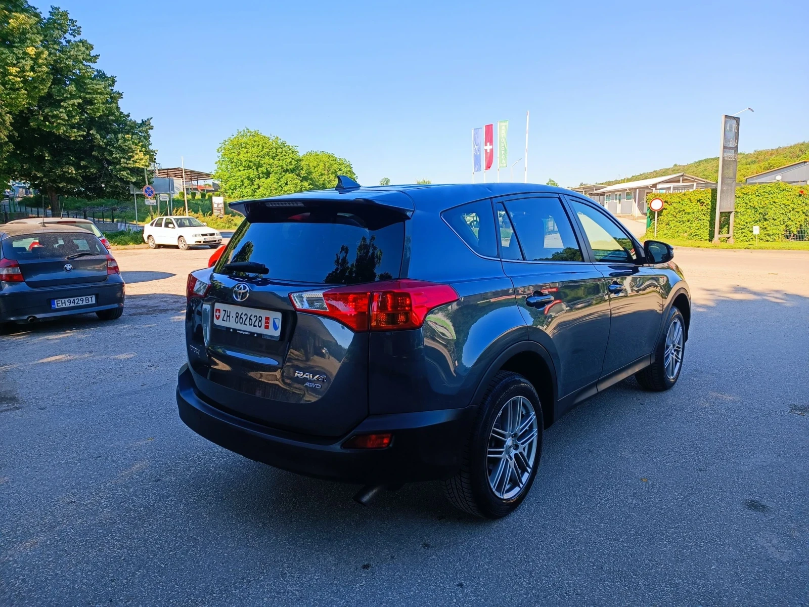 Toyota Rav4 2.0i-151кс-ШВЕЙЦАРИЯ-РЪЧКА-6ск-KEYLESS-NAVI, снимка 3 - Автомобили и джипове - 54682726