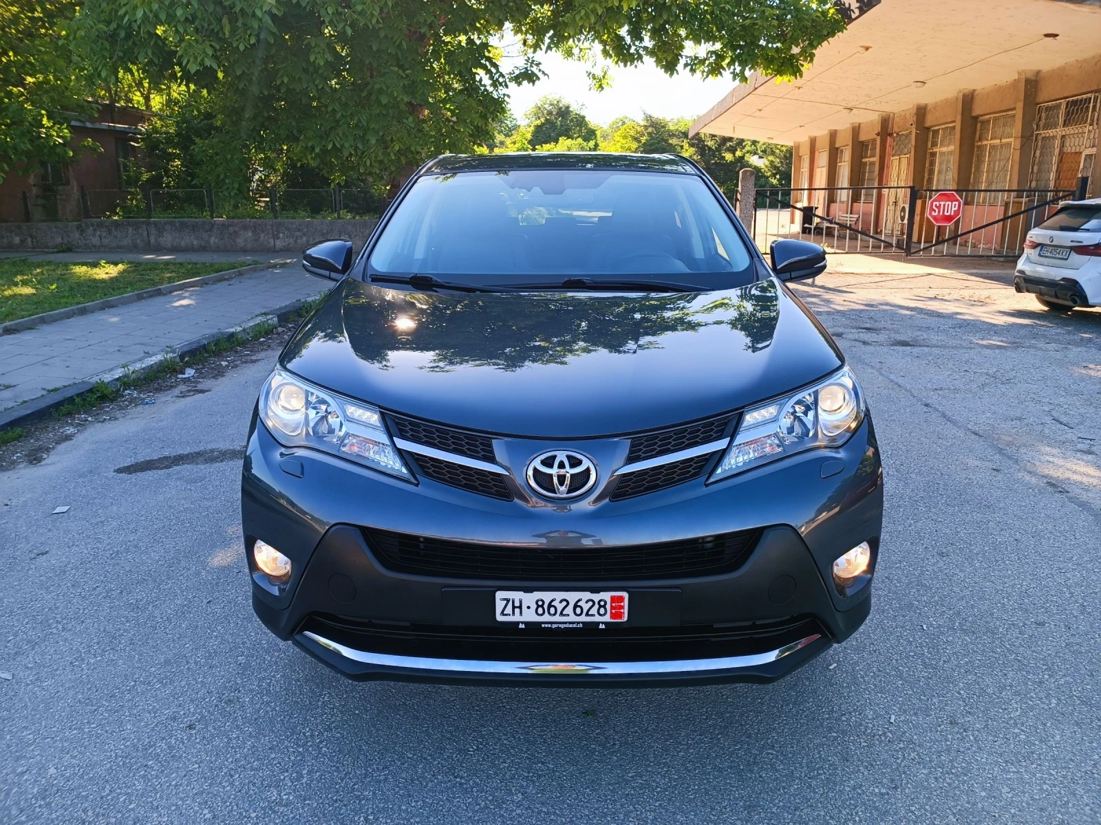 Toyota Rav4 2.0i-151кс-ШВЕЙЦАРИЯ-РЪЧКА-6ск-KEYLESS-NAVI