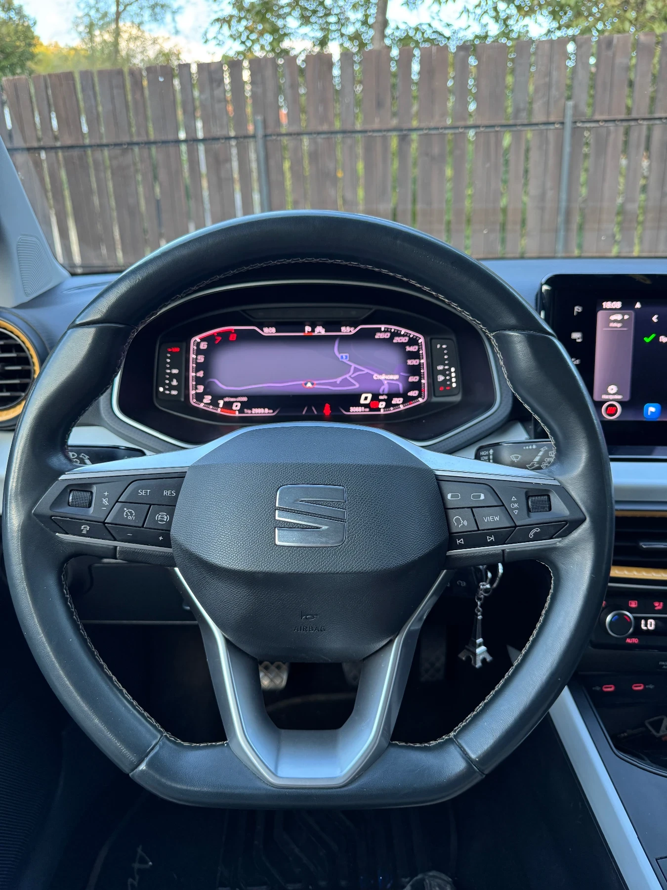 Seat Arona Xperience / Full LED/ Facelift , снимка 8 - Автомобили и джипове - 56315194