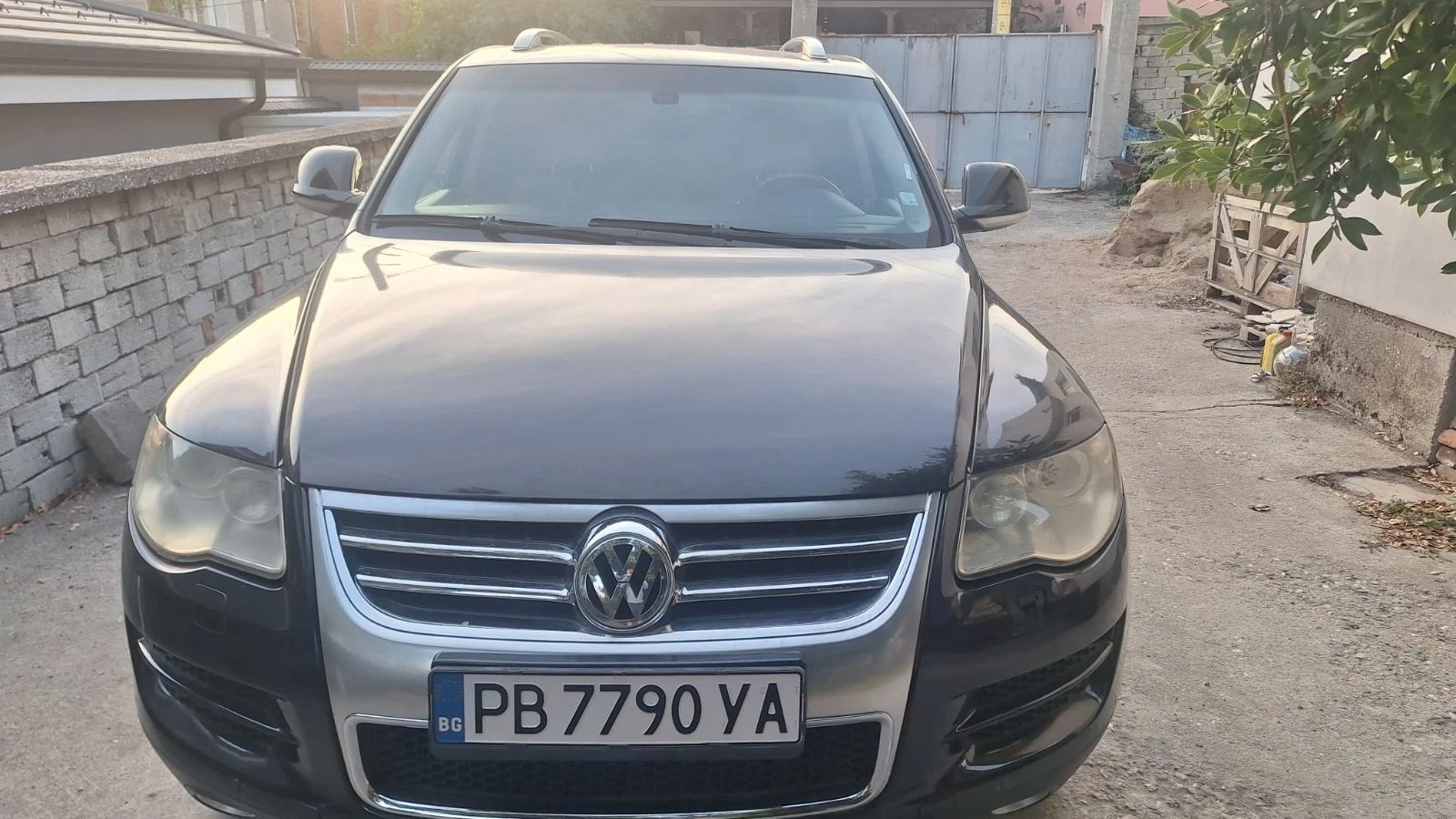 VW Touareg, снимка 2 - Автомобили и джипове - 56408625