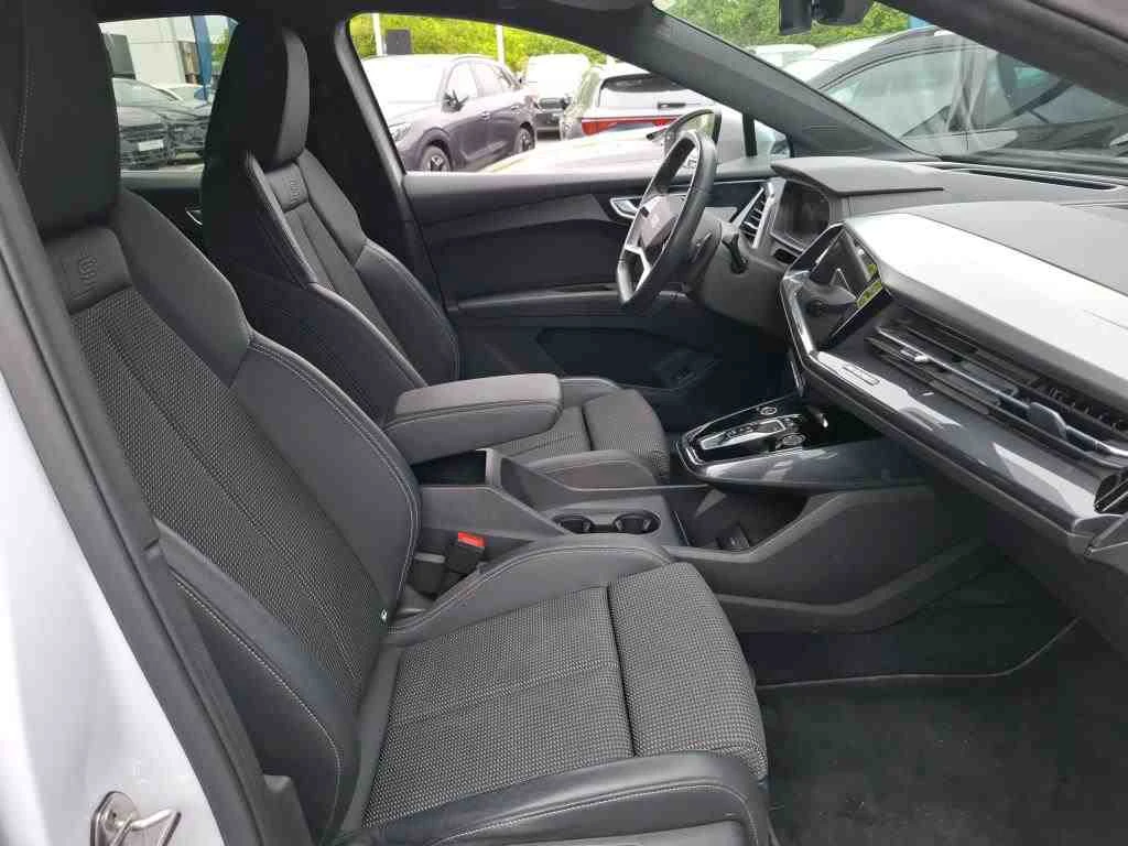 Audi Q4 Sportback S-Line , снимка 5 - Автомобили и джипове - 56592403