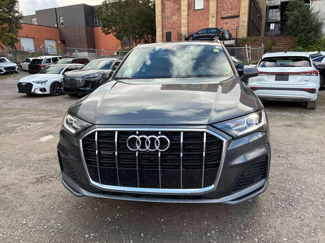 Audi Q7 * Komfort * CARFAX * ���� �� �� | Mobile.bg � ����������� 5