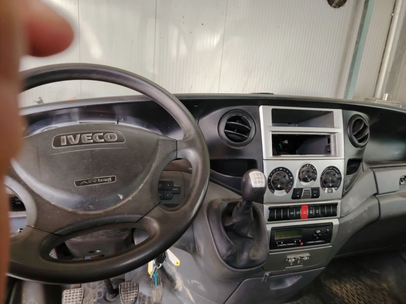 Iveco Daily 2.3 klima, снимка 5 - Бусове и автобуси - 52631368