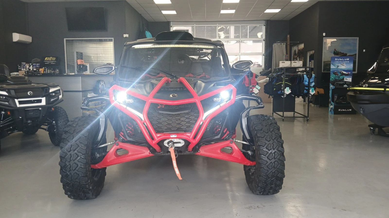 Can-Am Maverick R XRS