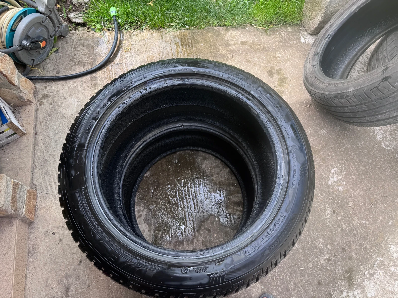 Гуми Зимни 245/45R17, снимка 3 - Гуми и джанти - 54727692