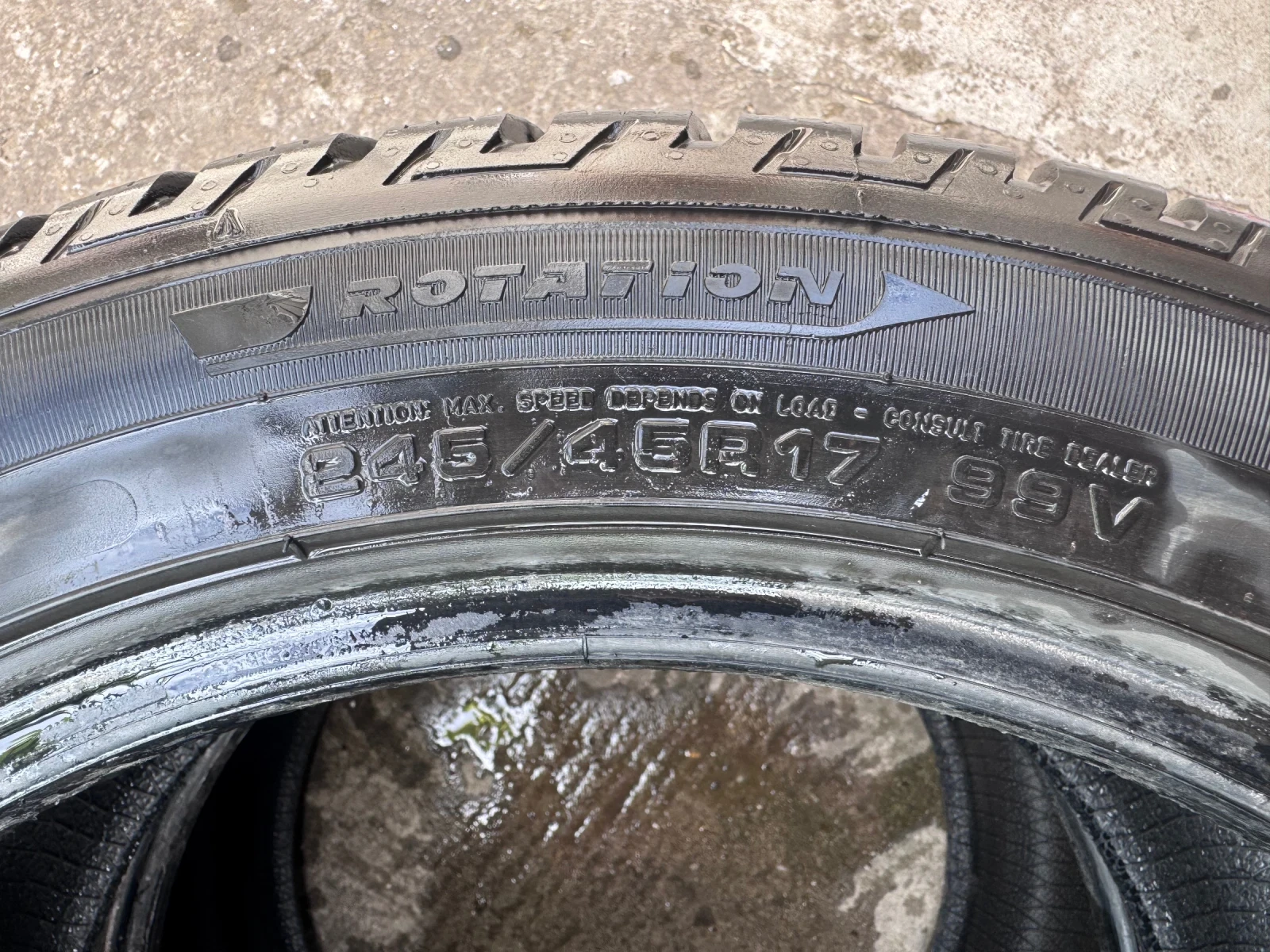 Гуми Зимни 245/45R17, снимка 8 - Гуми и джанти - 54727692