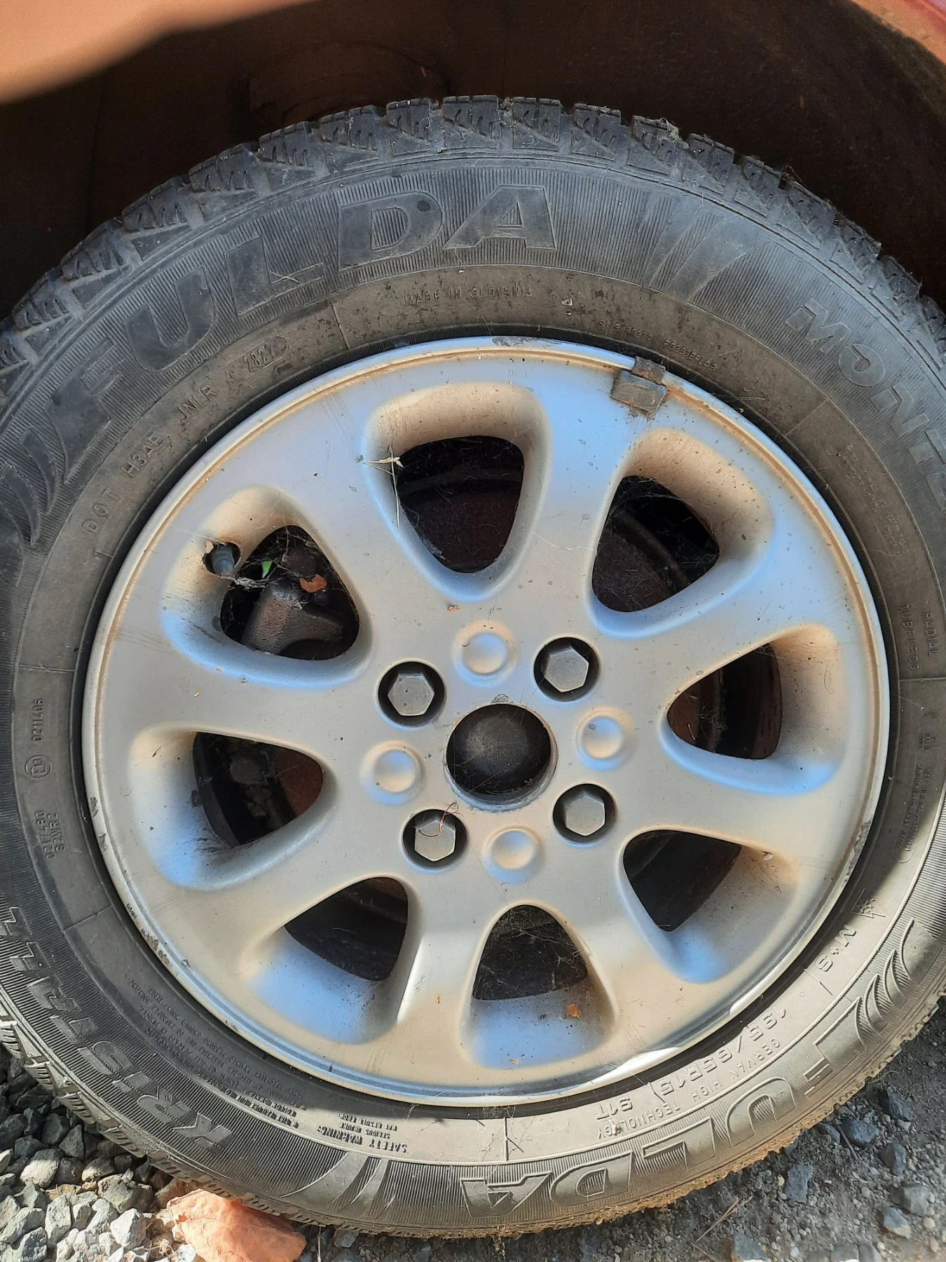 Гуми с джанти Fulda 195/65R15, снимка 3 - Гуми и джанти - 55802855