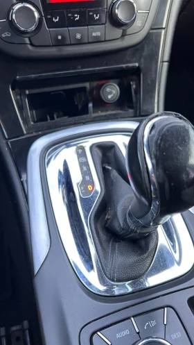 Opel Insignia комби, снимка 6