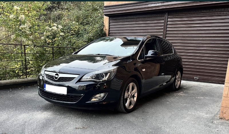 Opel Astra, снимка 2 - Автомобили и джипове - 45265124