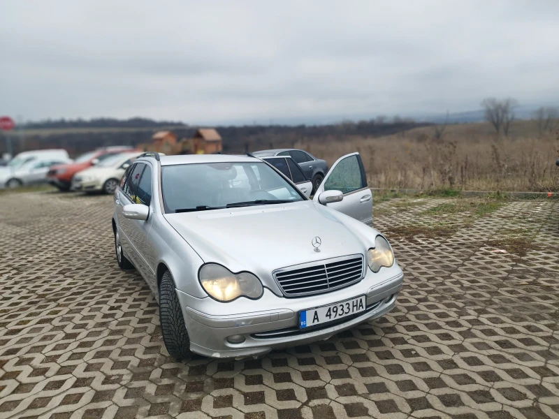 Mercedes-Benz C 270 Avantgarde , снимка 6 - Автомобили и джипове - 49089788