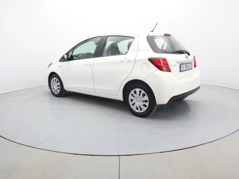 Toyota Yaris, снимка 8 - Автомобили и джипове - 48570187