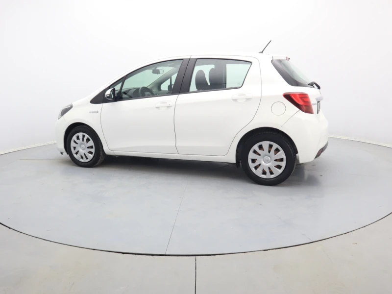 Toyota Yaris, снимка 7 - Автомобили и джипове - 48570187