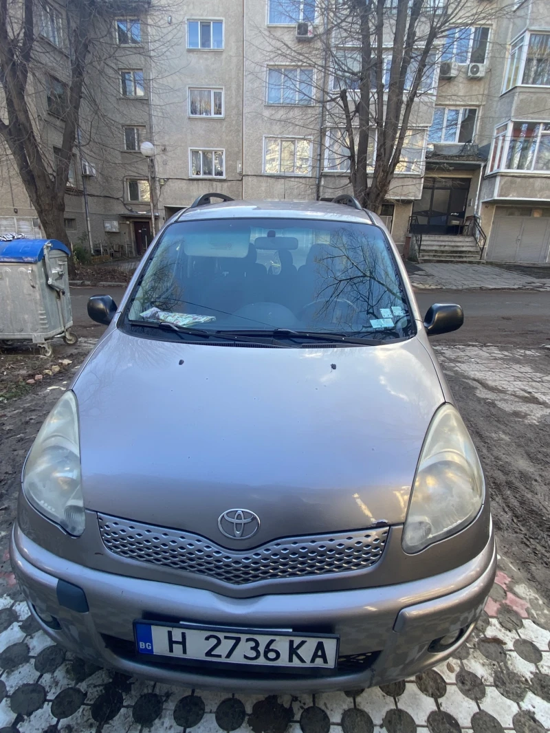 Toyota Yaris verso 1.4 D4D, снимка 1 - Автомобили и джипове - 48694701